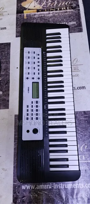 Yamaha Keyboard YPT-270