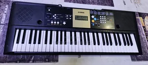 Yamaha Keyboard YPT-220