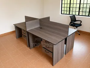 Set ya Madawati ya Ofisi ya Kazi 4-Way ya Kisasa