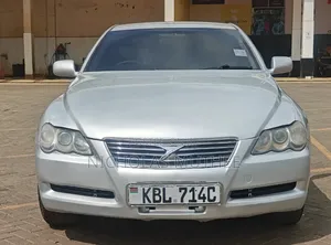 Toyota Mark X 2005 Nyeupe