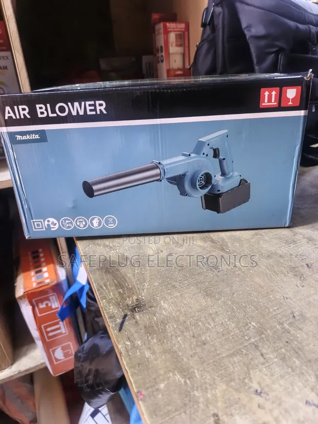 Makita 198V Cordless Air Blower with Accessories & Carry Box - 1