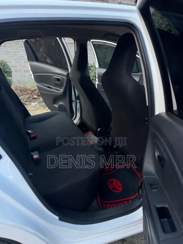 Toyota Vitz 2018 Nyeupe - 1