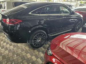 Mercedes-Benz GLE 400d 2022