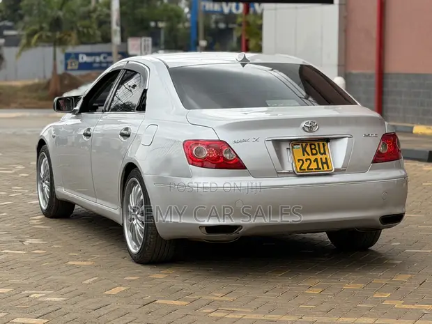 Toyota Mark X 2007 Silver - 1