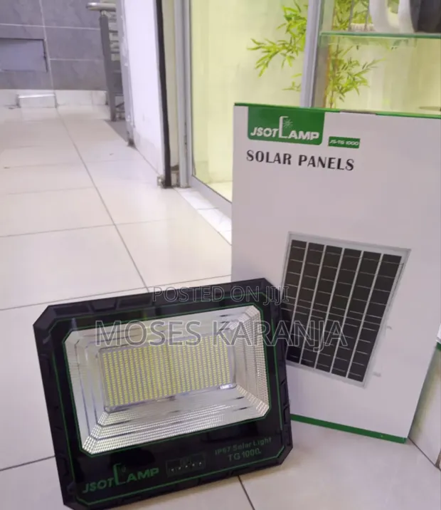 JSOT TG 200W Solar Flood Light Kit - 1