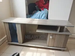 Stendi ya TV Iliyotumika - Hali Nzuri Sana