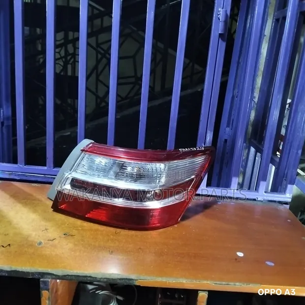 Toyota Premio 265 Break Lamp (Refurbished) - 1