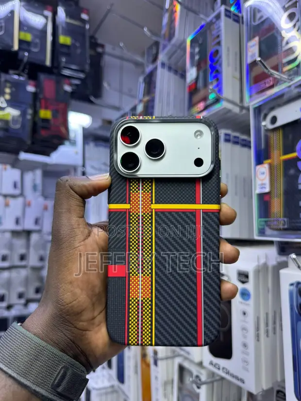 Apple iPhone MagSafe Carbon Fiber Case - Tribal Plaid - 1