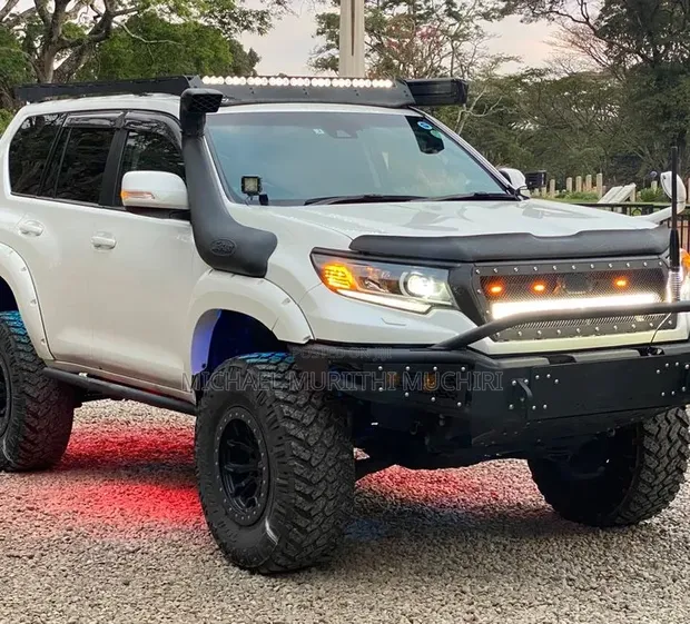 Toyota Land Cruiser Prado TXL 2019 White - 1