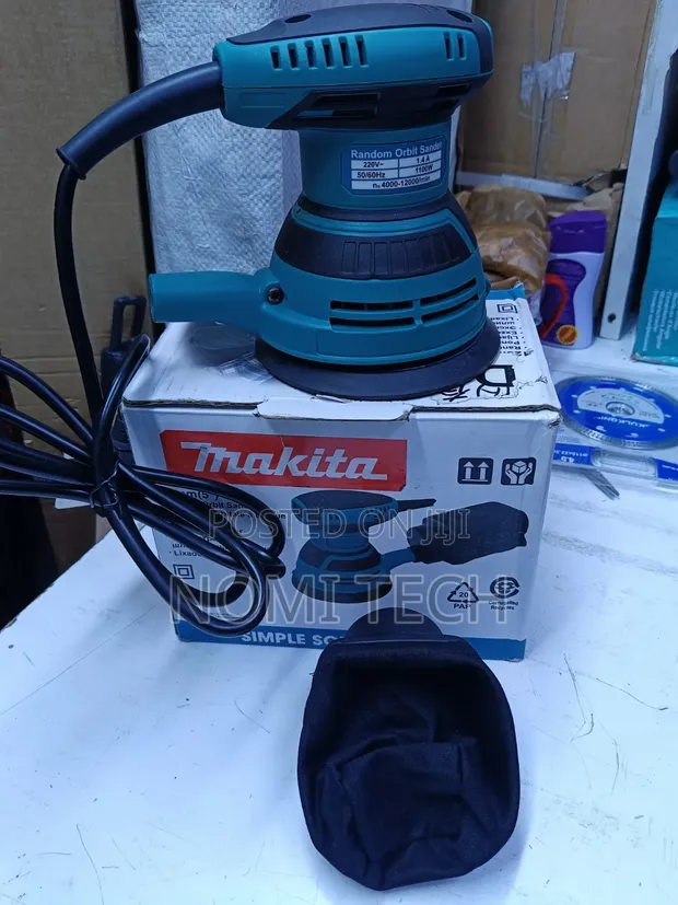 Makita 1100W Random Orbit Sander - Variable Speed - 1