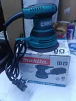 Makita 1100W Random Orbit Sander - Variable Speed - 2