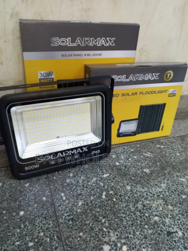 Solarmax 500W LED Solar Floodlight - 1