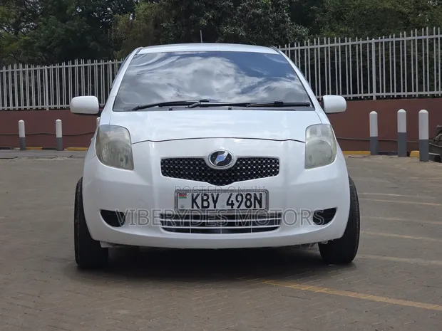 Toyota Vitz 2006 - 1
