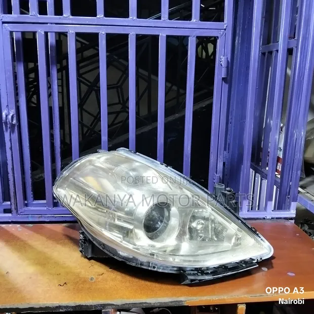 Nissan Tiida Xenon Headlamp - Ex Japan - 1