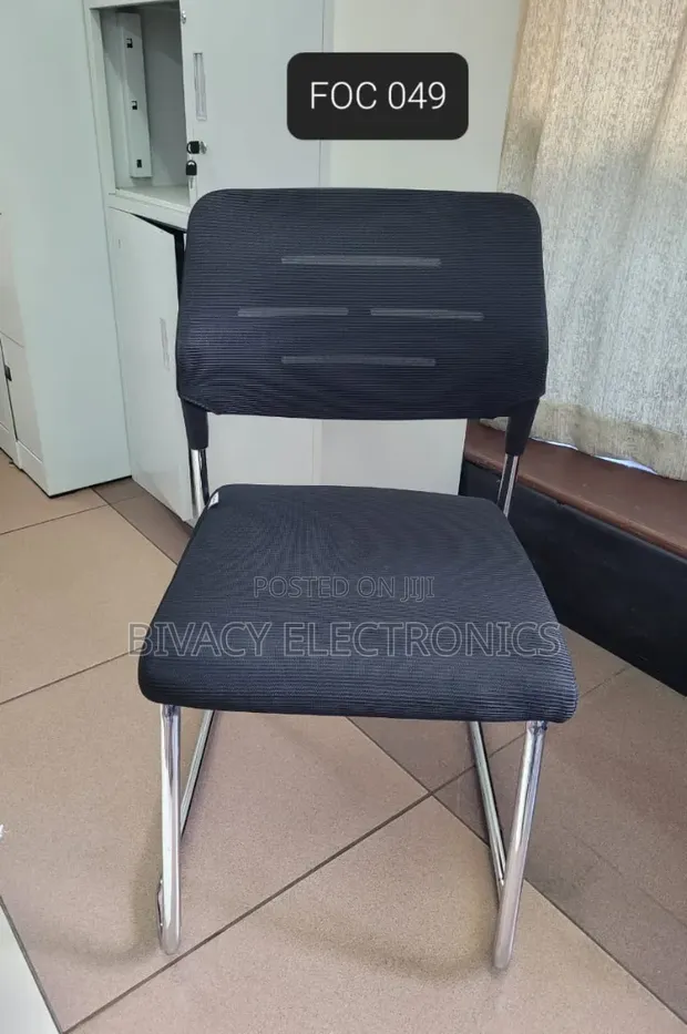 Executive Leather Office Waiting Chair - 1