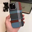 Luxo Carbon Fibre Tribal MagSafe Case kwa iPhone 15 Pro Max - 1