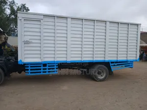 Isuzu FRR Cover Body Truck