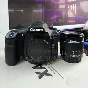 Canon EOS 80D DSLR Camera na Lens ya 18-55mm