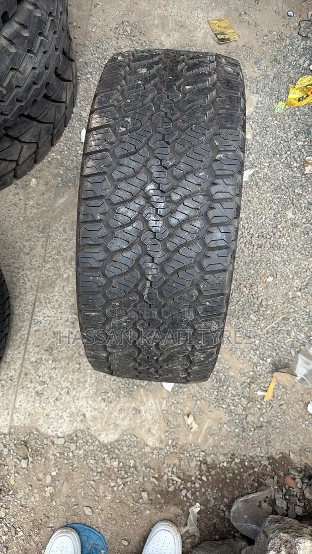 275/45R21 General Grabber Tyre - 1