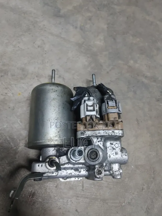 Toyota Fielder Brake Booster - 1