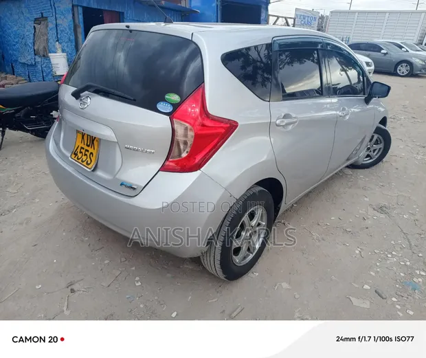 Nissan Note 2016 Silver - 1