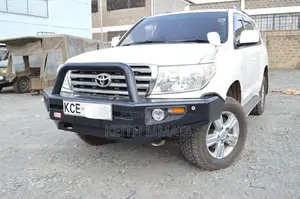 Toyota Land Cruiser 4.6 V8 ZX 2013