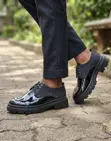 Gucci Oxfords za Kifahari Zenye Lug-Sole na Mirror Finish - 2