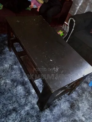 Meza ya Kati ya Mbao yenye Kumalizia Veneer
