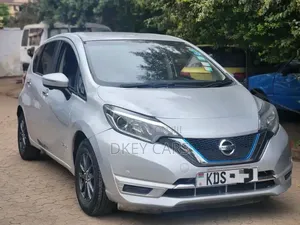 Nissan Note e-Power 2017 Nyeupe