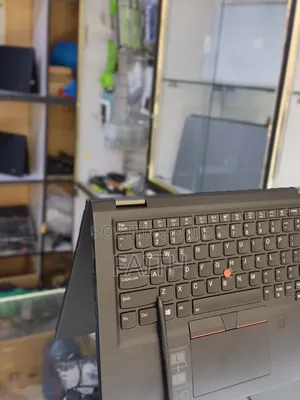 Lenovo ThinkPad X13 Yoga 16GB i7 SSD 512GB