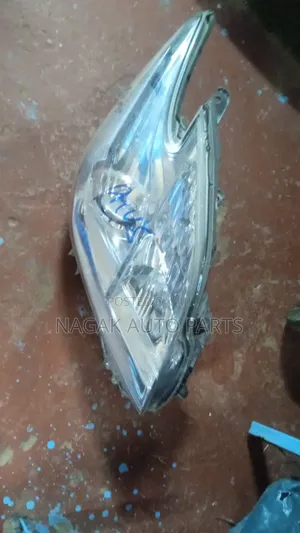 Toyota Prius 2012 Headlight (Non-Xenon)