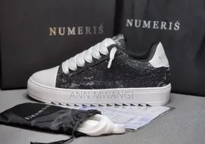 Numeris Sneakers
