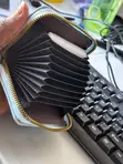Kishikilia Kadi cha Bluu Chenye Maua cha Zip-Around - 2