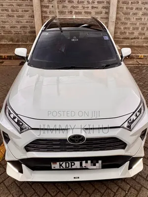 2019 Toyota RAV4 XLE Premium AWD SUV - Pearl