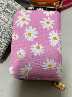 Kishikilia Kadi chenye Maua Pink