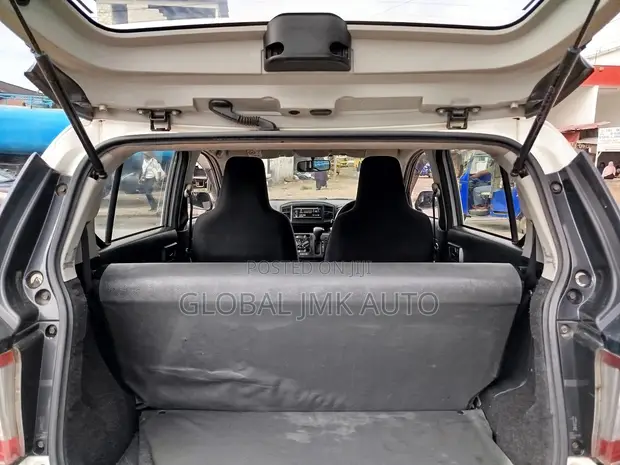 Toyota Pixis 2018 Nyeupe - 1