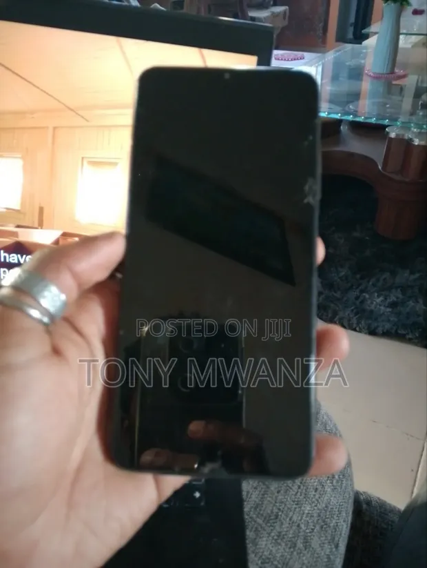 Xiaomi Poco M3 Pro 5G 128GB Nyeusi - 1