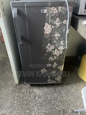 GE Compact Fridge - Imetumika Kama Mpya