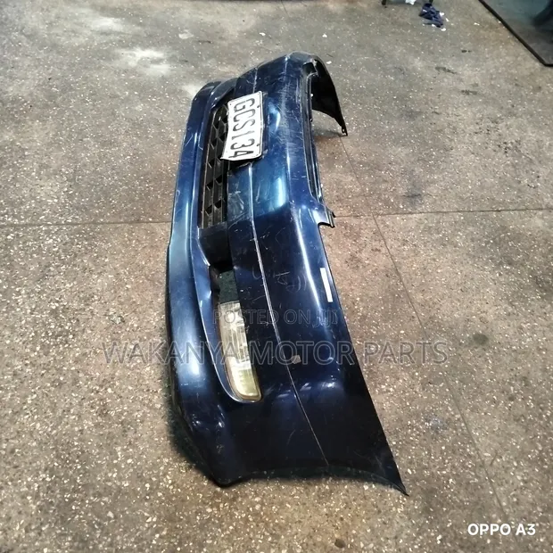 Toyota Ipsum 2003/2004 Front Bumper with Fog Lamps - 1
