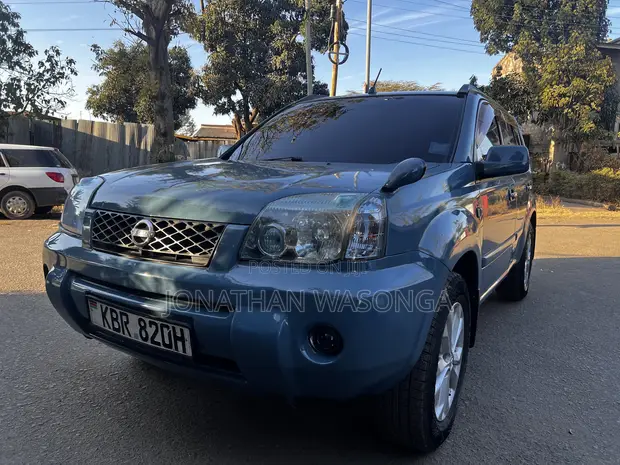 Nissan X-Trail 2006 Blue - 1