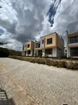 Townhouse ya Vyumba 4 vya Kulala Semi-Detached Mtaa wa Syokimau, Eneo la Gateway Mall - 1