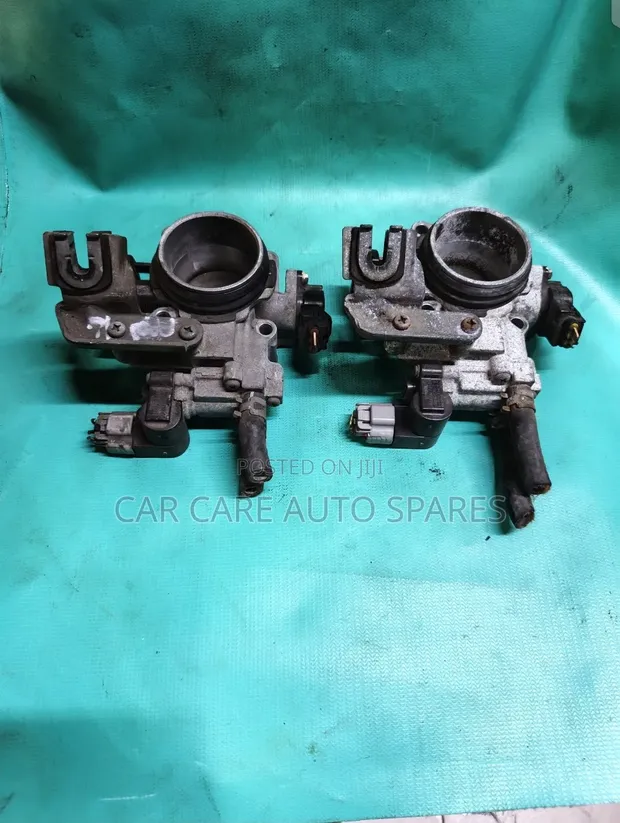 Throttle Body Toyota Mark II 2001 - 1