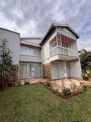Townhouse ya Vyumba 4 vya Kulala Kileleshwa