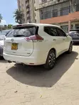 Nissan X-Trail 2.0 Petrol AWD 2017 Nyeupe - 3