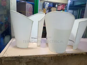 Vifuniko vya Dirisha vya Ukutani vya Translucent - Nyeupe Cream