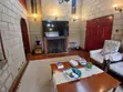 Nyumba ya Chalet ya Vyumba 2 vya Kulala Iliyopambwa Karen C kwa Kodi - 4