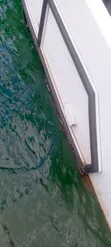 Boti ya Cabin Cruiser Iliyofungwa - Mtindo wa Axopar - 3
