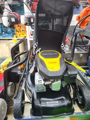 Windsor UK Technology Petrol Lawn Mower