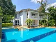 Villa ya Kifahari ya Vyumba 6 Runda kwa Ajili ya Kukodisha - 1