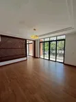 Nyumba ya Kifahari ya Vyumba 4 vya Kulala Kukodisha Muthangari - 4